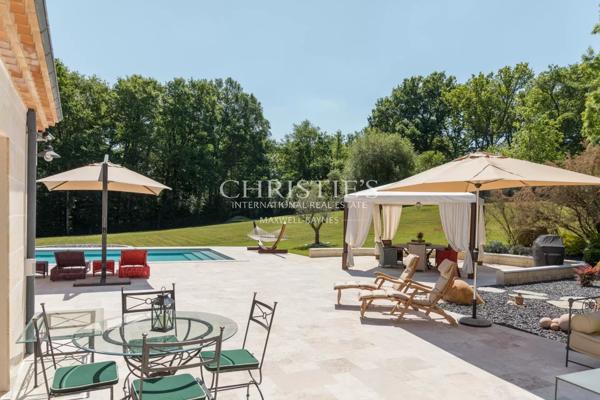 Propriété de Prestige Proche Bordeaux – Élégance, Nature & Confort Haut de Gamme