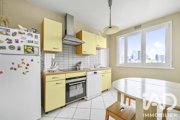 Appartement à vendre 4 pièces 91,95 m² Courbevoie