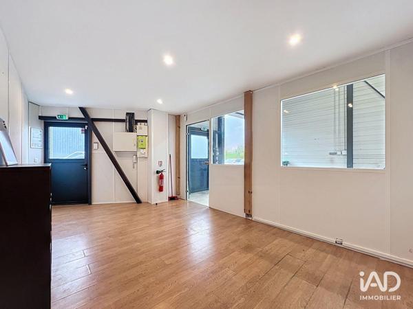 Location local d’activité 102 m² Chanteloup-en-Brie