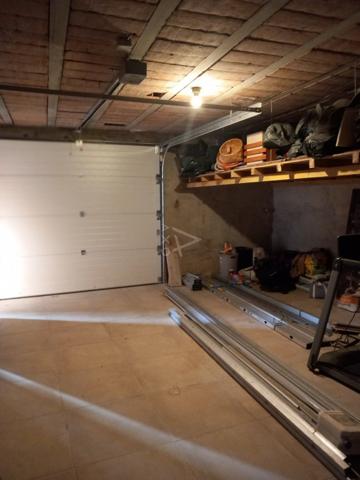 MAISON DE VILLAGE AVEC GARAGE, COUR, TERRASSE ET JACUZZI