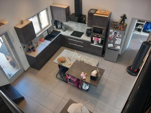 MAISON DE VILLAGE AVEC GARAGE, COUR, TERRASSE ET JACUZZI