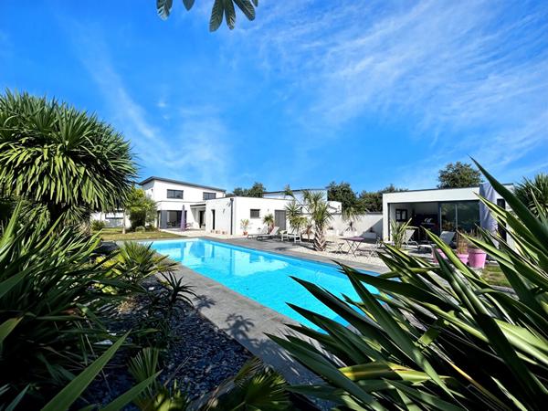 Maison contemporaine 238m² aux prestations haut de gamme