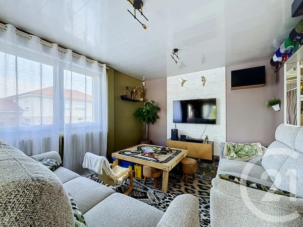 Maison à vendre  6 pièces - 141,50 m 2   FROIDEFONTAINE  - 90