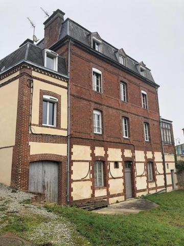 Appartement traversant. T3 de belle superficie.