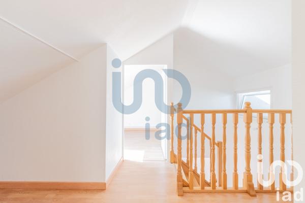 Maison traditionnelle 5 pièces de 93 m² à Quincy-sous-Sénart (91480)