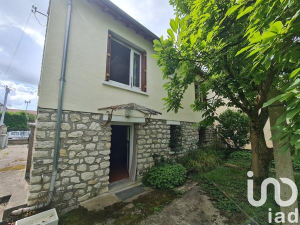 Maison traditionnelle 5 pièces de 93 m² à Quincy-sous-Sénart (91480)