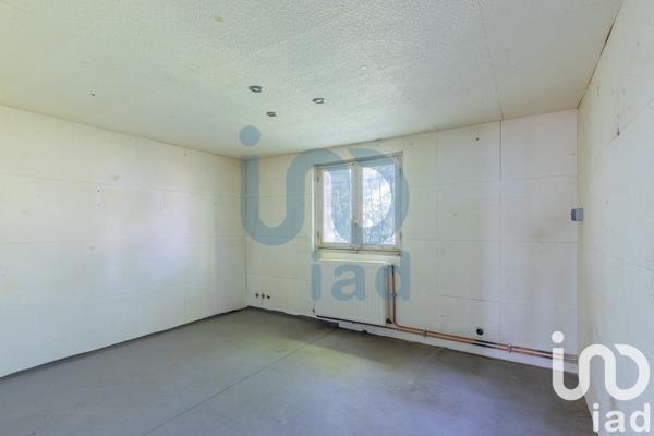 Maison traditionnelle 5 pièces de 93 m² à Quincy-sous-Sénart (91480)