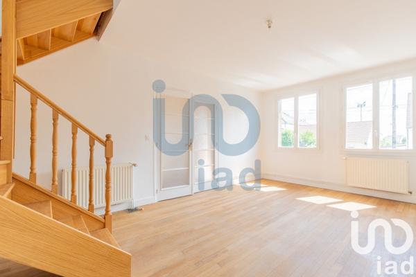 Maison traditionnelle 5 pièces de 93 m² à Quincy-sous-Sénart (91480)