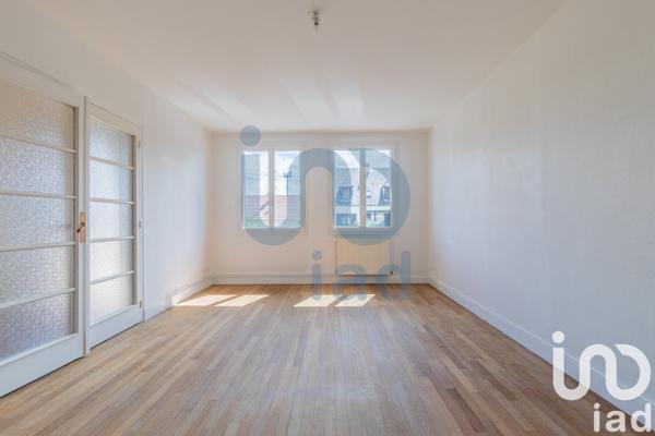 Maison traditionnelle 5 pièces de 93 m² à Quincy-sous-Sénart (91480)