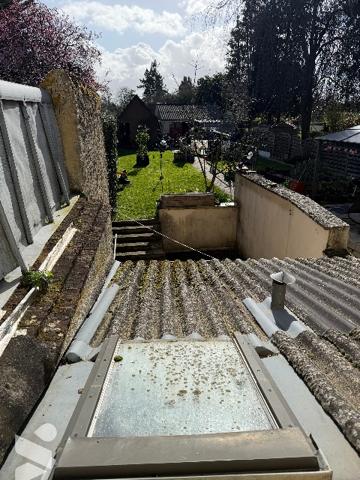 A MORTREE, une maison à usage d'habitation à rénover (59,88m²)