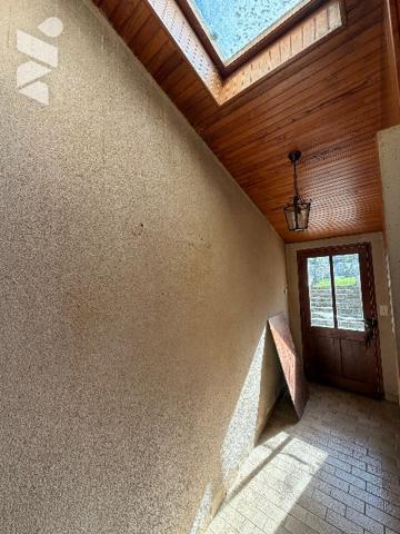 A MORTREE, une maison à usage d'habitation à rénover (59,88m²)