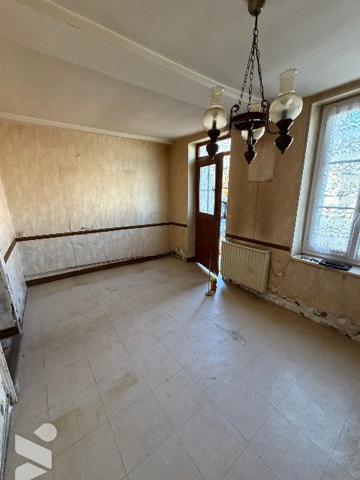 A MORTREE, une maison à usage d'habitation à rénover (59,88m²)