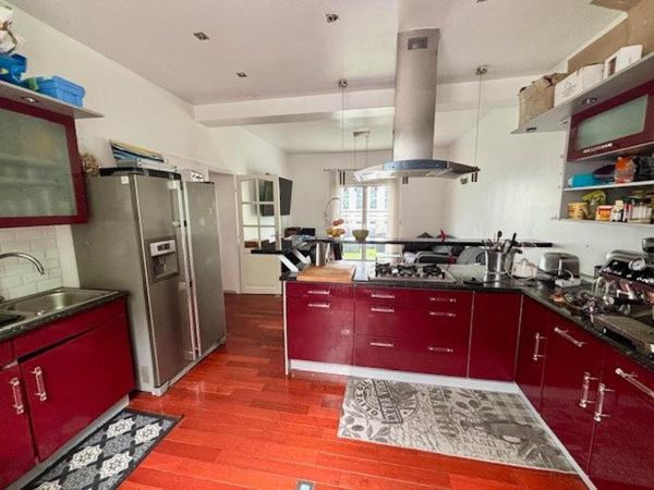 Immeuble de rapport métro Mairie de Montreuil