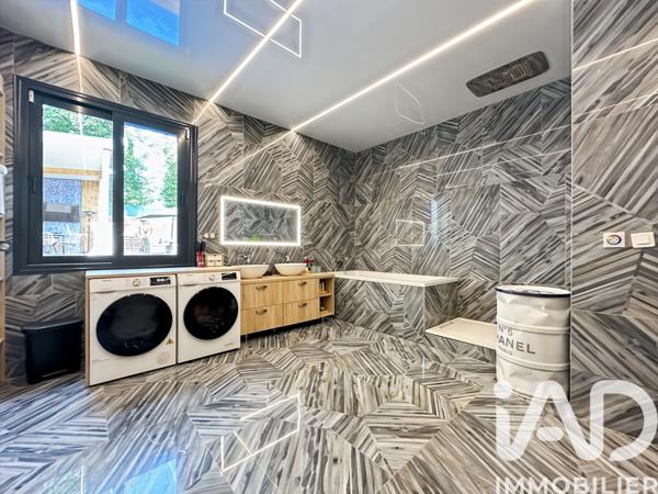 Maison à vendre 7 pièces 212 m² Chelles