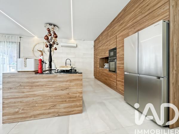 Maison à vendre 7 pièces 212 m² Chelles