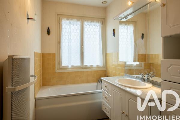 Maison à vendre 5 pièces 97 m² Neuville-aux-Bois