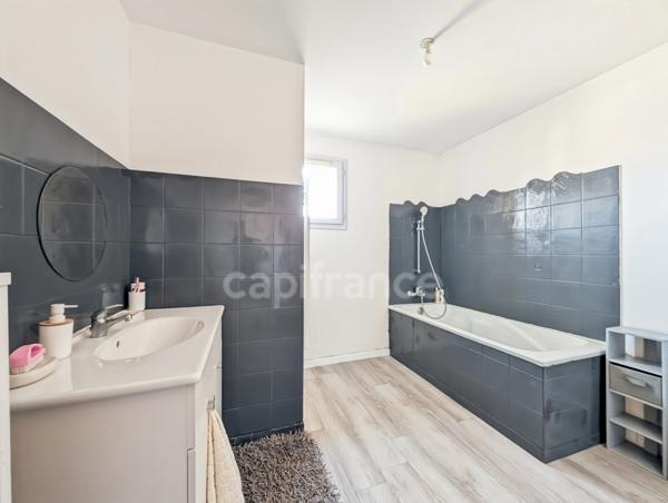 Maison à vendre à Saint-Marcel (71) 5 pièces 120.71 m² terrain de 800 m² garage !