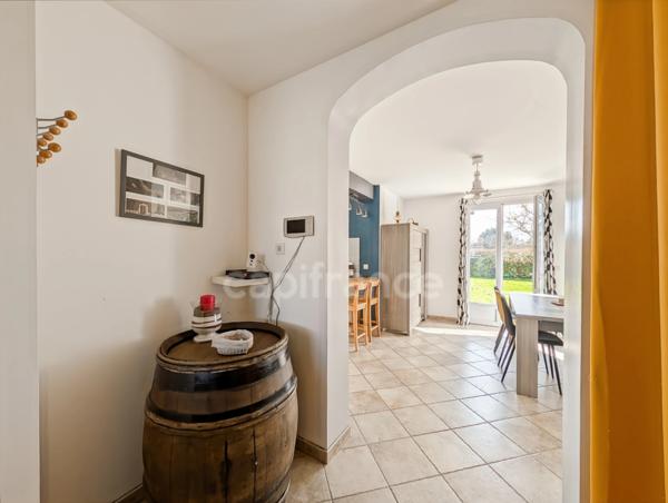 Maison à vendre à Saint-Marcel (71) 5 pièces 120.71 m² terrain de 800 m² garage !