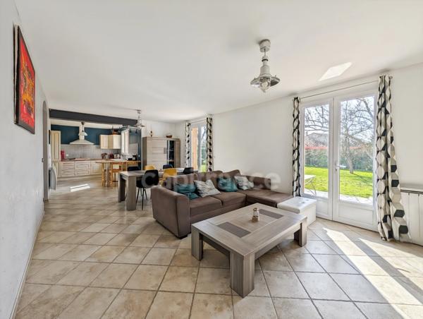 Maison à vendre à Saint-Marcel (71) 5 pièces 120.71 m² terrain de 800 m² garage !