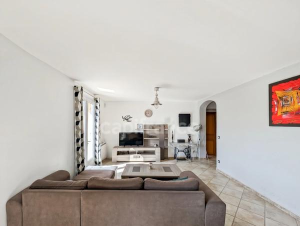 Maison à vendre à Saint-Marcel (71) 5 pièces 120.71 m² terrain de 800 m² garage !