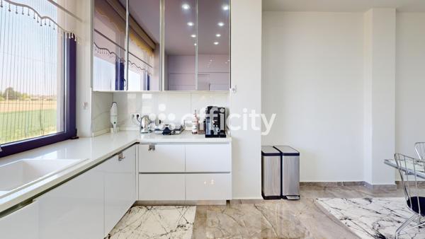 Maison 8 pièces - 415 m² Exclusivité efficity