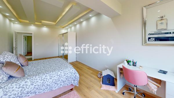 Maison 8 pièces - 415 m² Exclusivité efficity