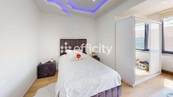 Maison 8 pièces - 415 m² Exclusivité efficity