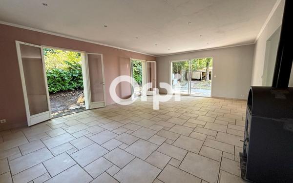 Maison à vendre    5 pièces •  Breuillet