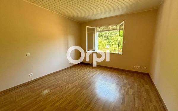 Maison à vendre    5 pièces •  Breuillet