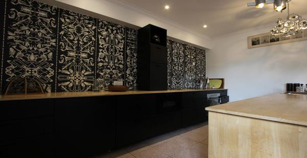 L'EXCEPTIONNELLE BULLE DE VERDURE EN CENTRE HISTORIQUE, UN VASTE APPARTEMENT, SES LOGIS ANNEXES, SA TERRASSE & SON JARDIN LUXURIANT. - L'agence Immobilier & Associés