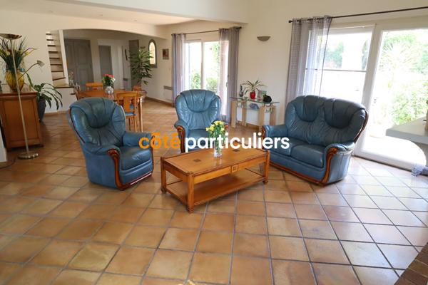 Vente Villa145 m² - 4 Pièces - FREJUS (83600)