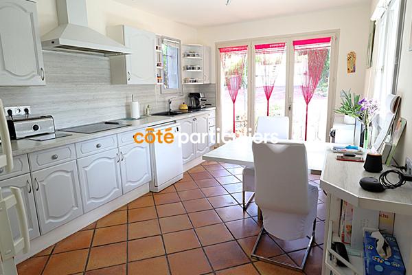 Vente Villa145 m² - 4 Pièces - FREJUS (83600)