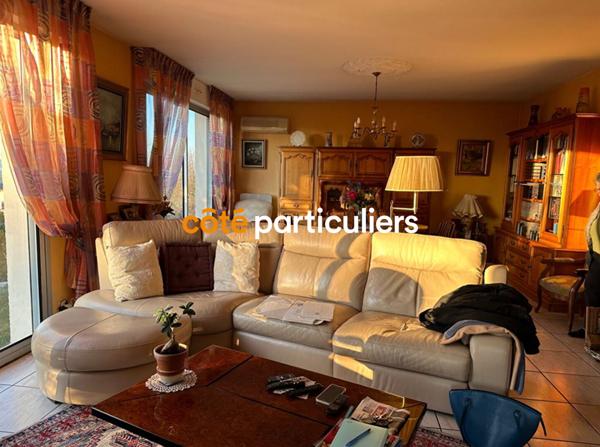 Vente Maison196 m² - 8 Pièces - MUR SUR ALLIER (63115)