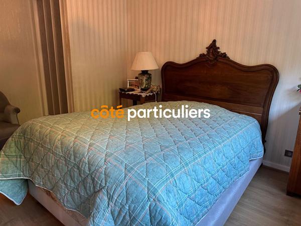 Vente Maison196 m² - 8 Pièces - MUR SUR ALLIER (63115)