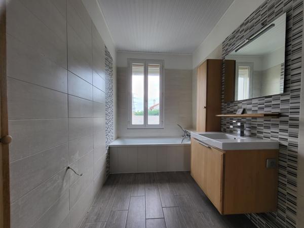 Fos-sur-Mer (13270) VILLA 4 PIECES 95M2 RENOVEE AVEC DOUBLE GARAGE