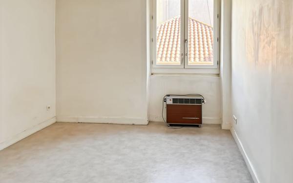 Appartement à vendre    2 pièces • 56 m2 Lyon 7