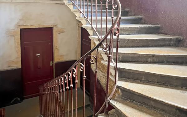 Appartement à vendre    2 pièces • 56 m2 Lyon 7