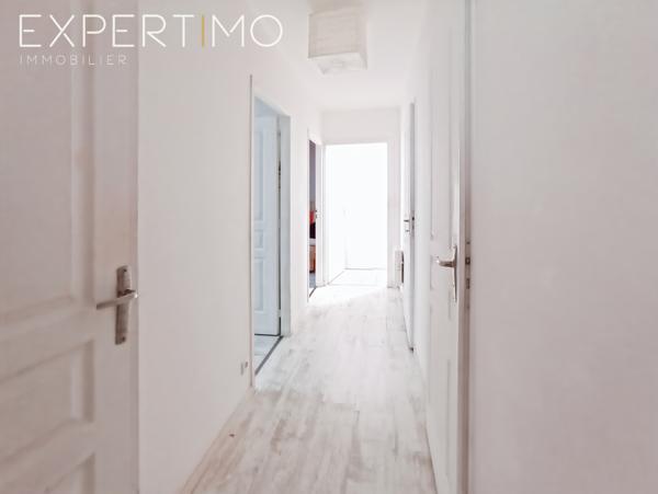 Lardy (91510) A LARDY, quartier de la mairie, bel appartement type 3 pièces dans petite copropriété à faibles charges