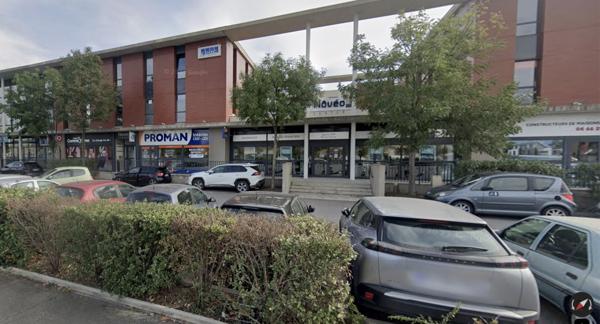 Bureaux à louer à Nîmes excellente visibilité et proximité commerces