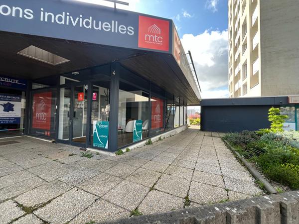 Local commercial Cholet 66 m2