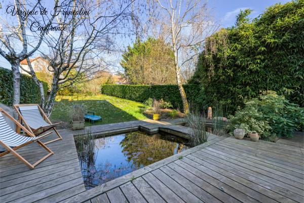 Sucy-en-Brie, Maison d'exception, parcelle de 800m², 259m² au sol, 4 chambres, 3 terrasses, jardin, garage, sous-sol