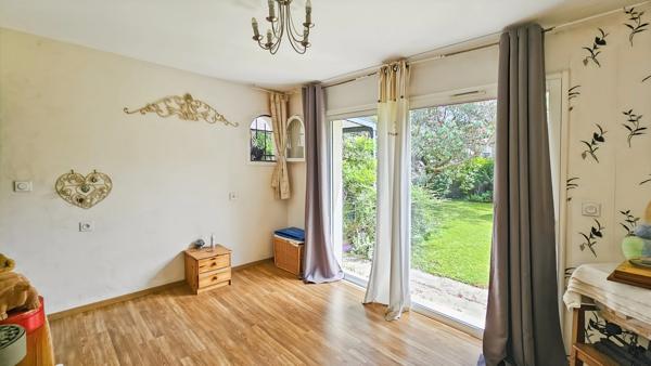 Maison de plain-pied – 132 m² avec garage– Terrain 1 000 m² – Économique et immédiatement habitable à vendre 5 pièces MOMERES (65)