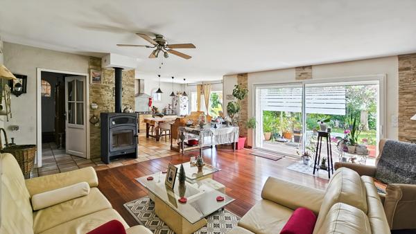 Maison de plain-pied – 132 m² avec garage– Terrain 1 000 m² – Économique et immédiatement habitable à vendre 5 pièces MOMERES (65)