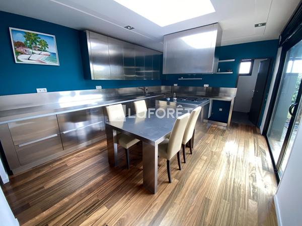 Achat maison Martignas-sur-Jalle - 7 pièce(s) - 190 m² - 675 000 €