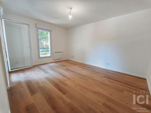 Appartement Nantes 2 pièce(s) 51.19 m2 - Balcon - Parking