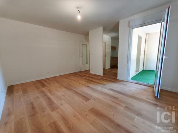 Appartement Nantes 2 pièce(s) 51.19 m2 - Balcon - Parking