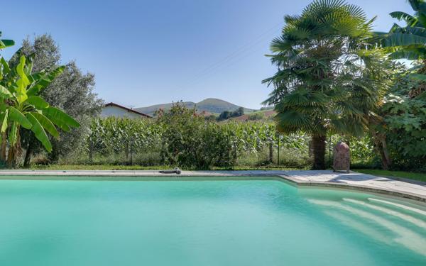 Maison à vendre    5 pièces • 134 m2 Hasparren