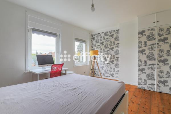 Maison
         8 pièces
        - 190 m² Exclusivité 389 000 € *