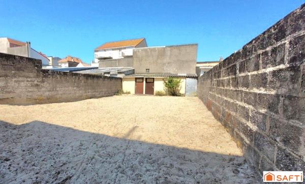 Appartement T3 de PLAIN PIED à seulement 2 minutes de la plage, grande cour, cave et dépendance