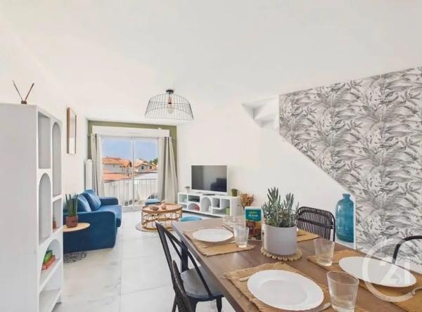 Maison à vendre  4 pièces - 78,89 m 2   ST HILAIRE DE RIEZ  - 85